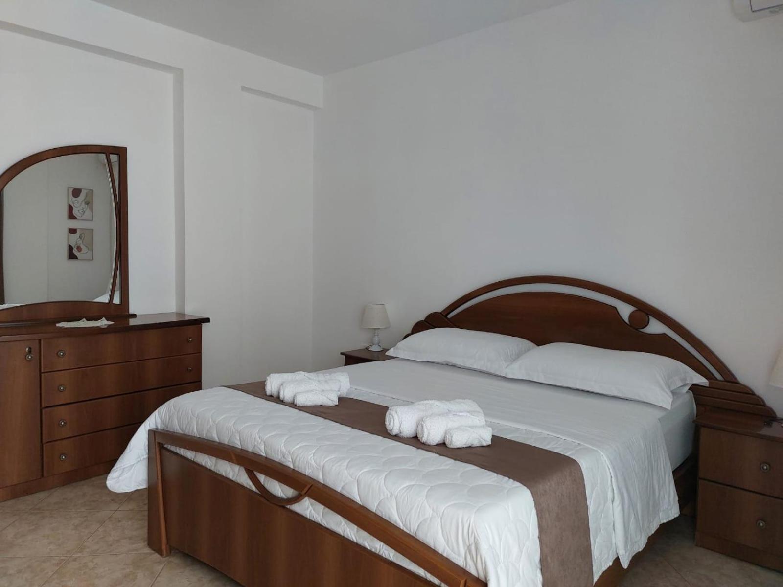 Wendy'S Apartment Берат Экстерьер фото